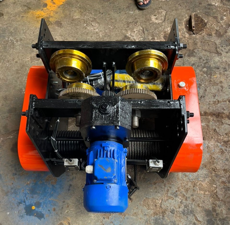 Monorail Wire Rope Hoist - High-Tensile Steel Wire Rope, Yellow and Black, Forged Steel Hook, With Trolley, Heavy Duty