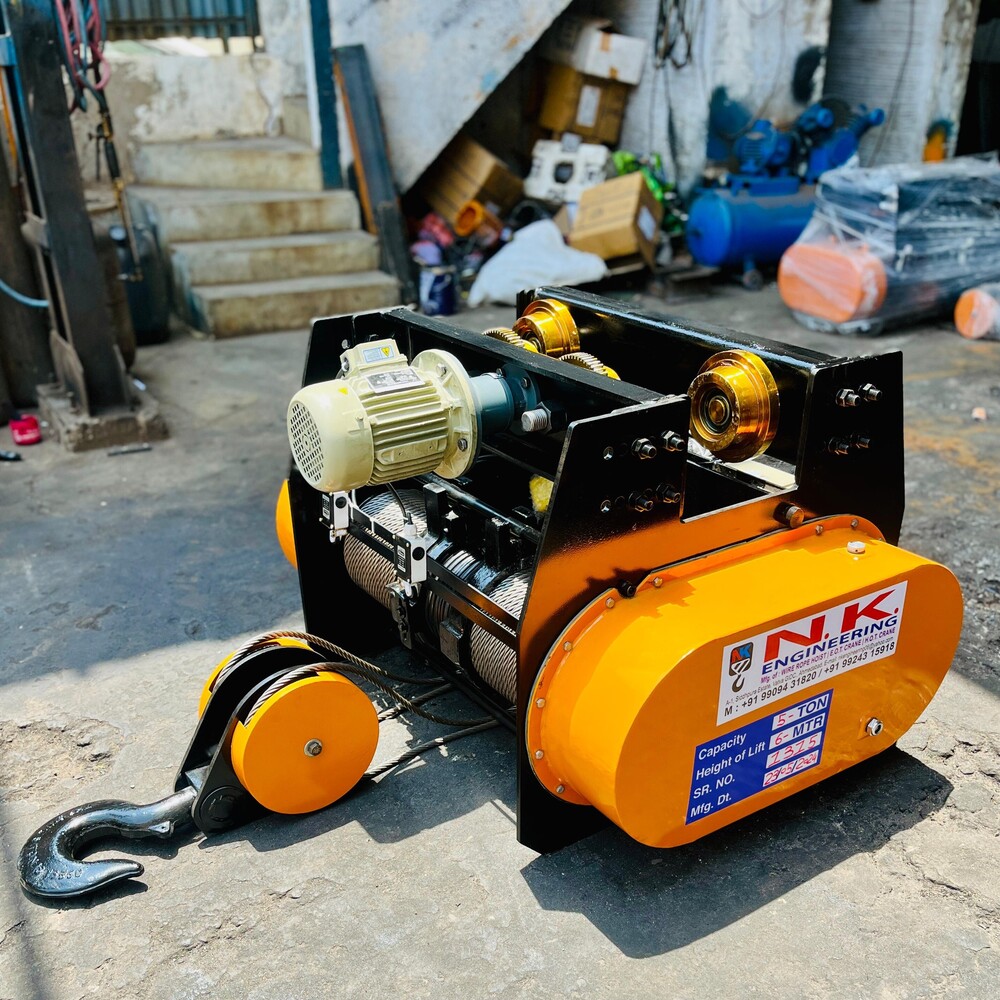8M Wire Rope Hoist With Trolley - Capacity: 8 M