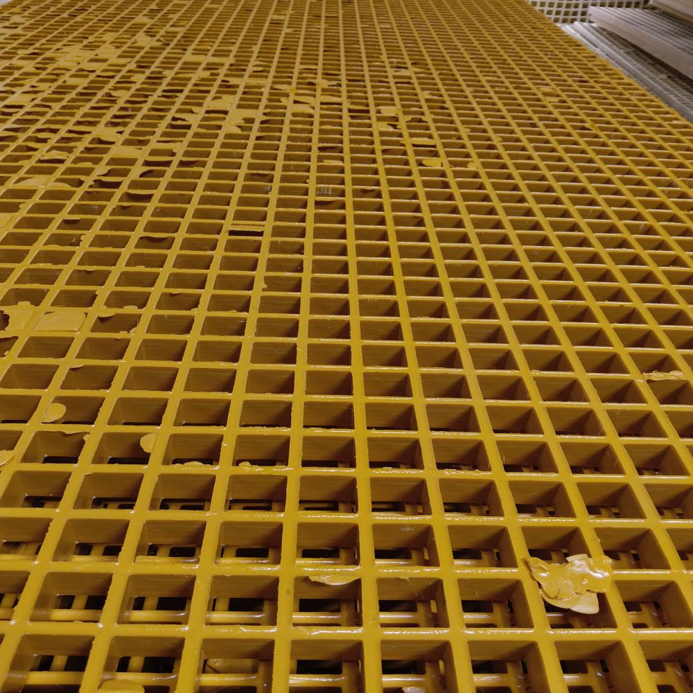 FRP grating for wastewater treatment plant