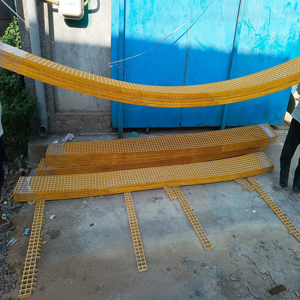 Industrial FRP grating manufacturer