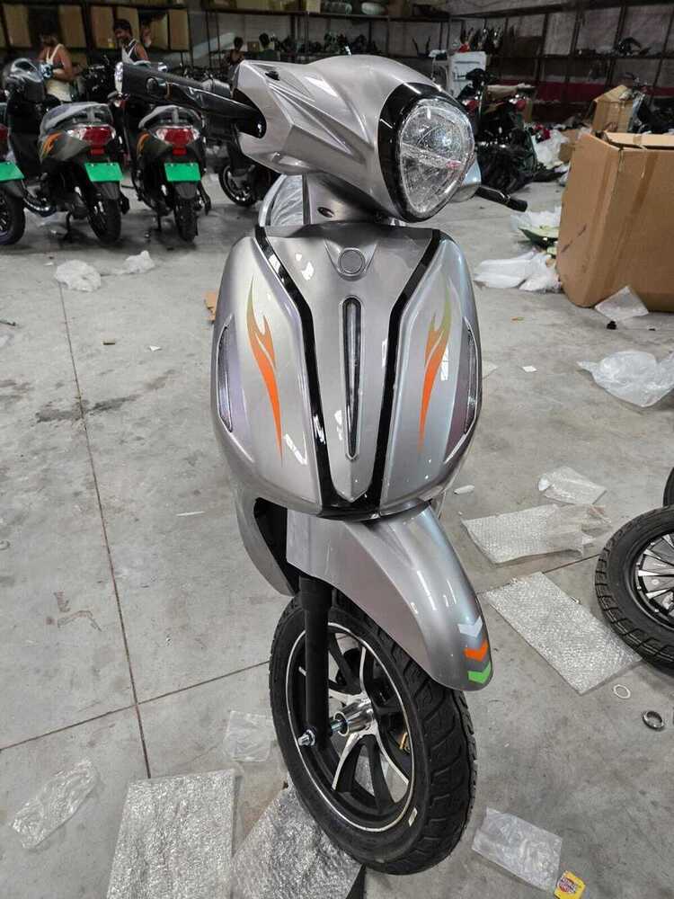 Electric Motor Scooter