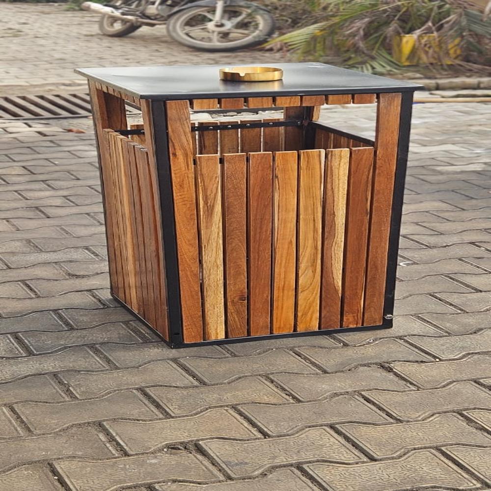 Outdoor Dustbin 60L