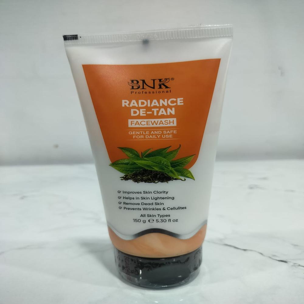 De Tan Facewash - Age Group: Adults