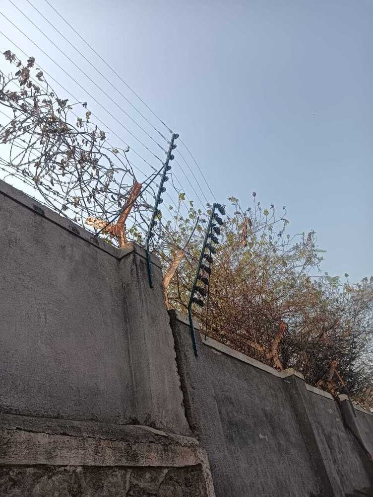 Side Mount Electric Fencing