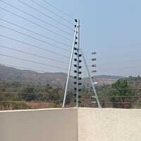 Residential Solar Fencing System - Galvanized Iron 1.5-2.5m Metallic Silver, Solar Powered 8000-10000v Pulsed, Integrated Alarm
