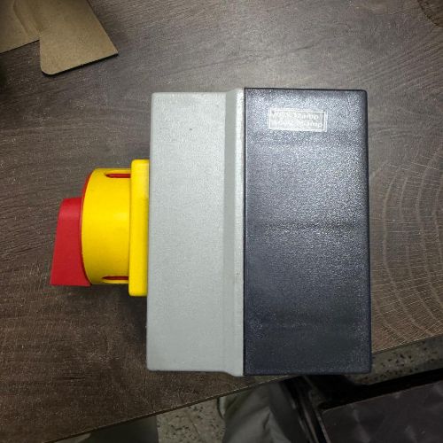 SALZER LOAD BREAK SWITCH WITH ENCLOUSER