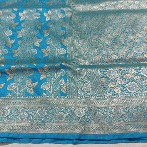 Kataan Silk Saree Pattern Type - Sada Latar Fabric
