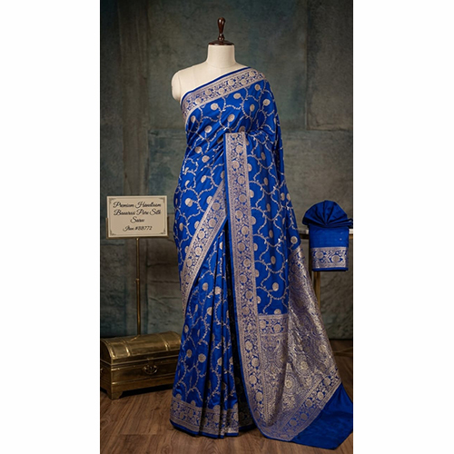 Mashru Silk Saree Pattern Type - Sada Jaal  Fabric