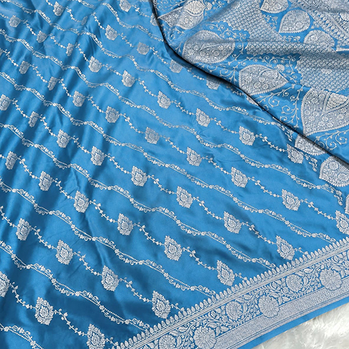 Soft Premium Laheriya Buti Mashru Silk Wedding Wear Saree