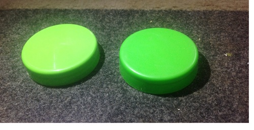 ग्रीन स्क्रू कैप