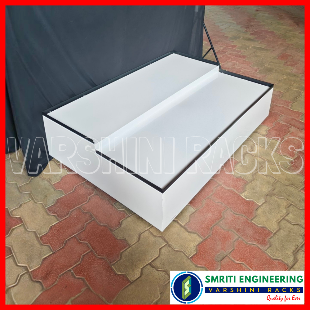 Rice Bin With Stand - Capacity: 50 Kg
