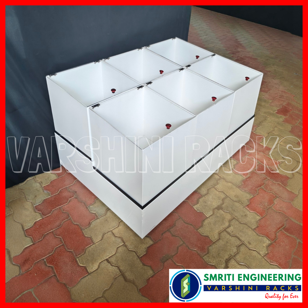 Rice Bin With Stand - Capacity: 50 Kg