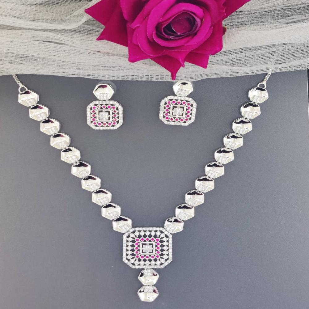 Silver Necklace - Gender: Women