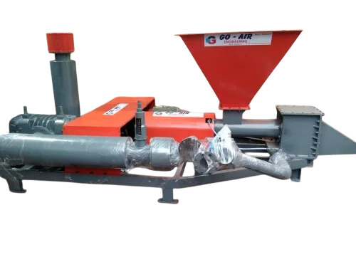 50 Ton Cement Silo Feeding Systems - Mild Steel, Red and Grey, 50kw Electric Motor, 95% Accuracy, Enclosed Dust-Proof System
