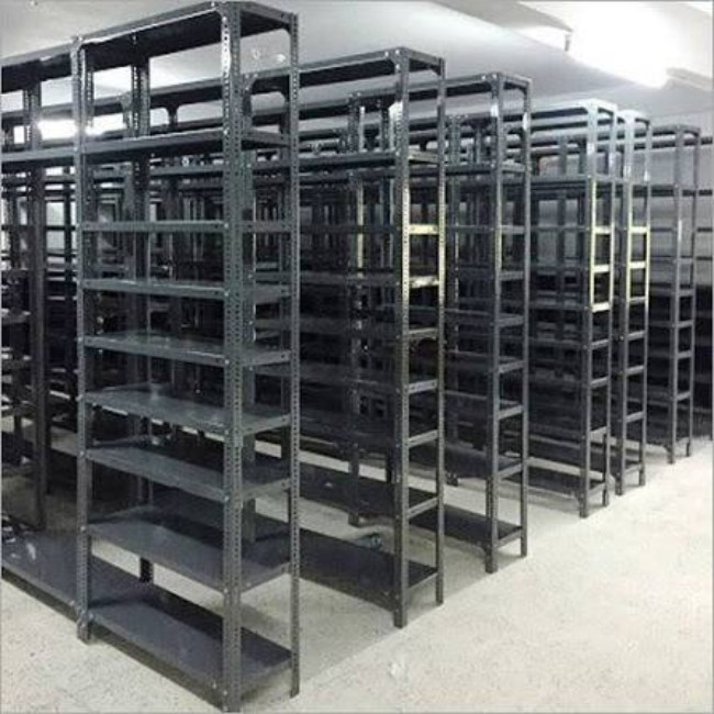 Sloted Angle Storage Racks - Capacity: 100 - 200 Kg Per Shelf (Customizable)