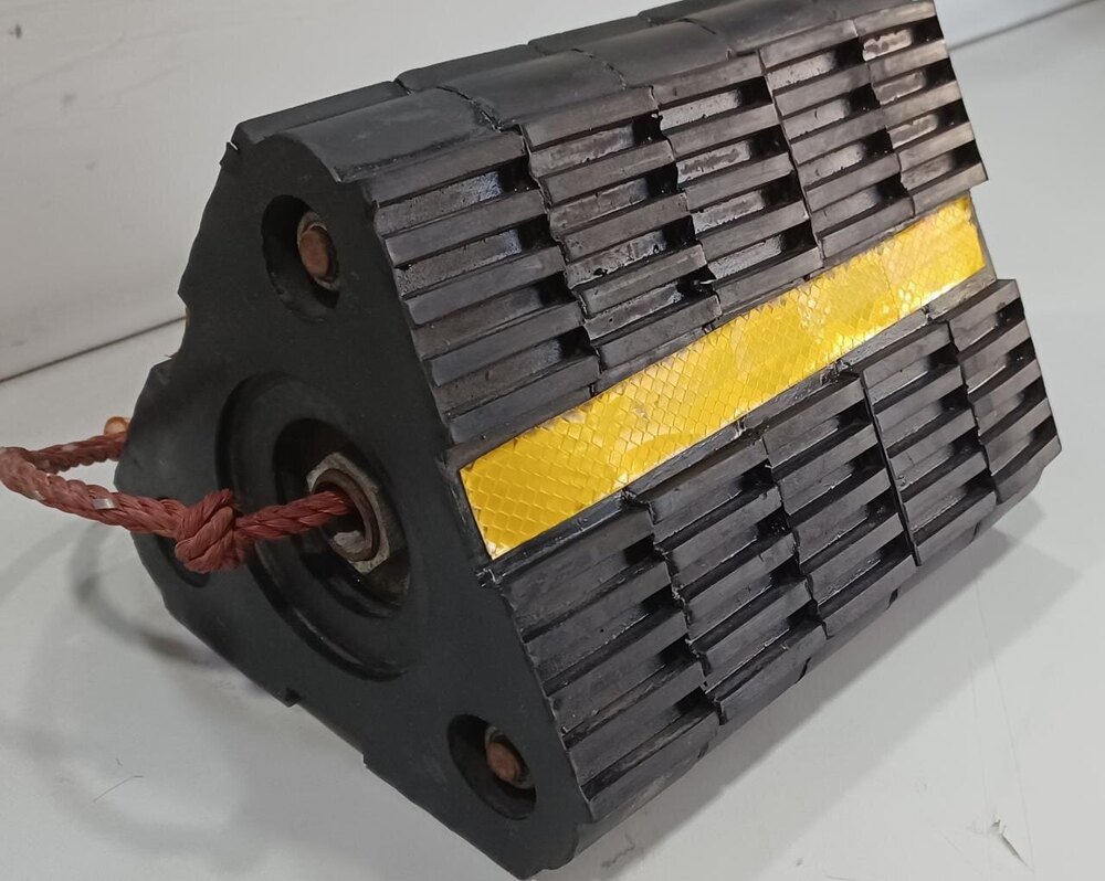 Safety Rubber Wheel Chock