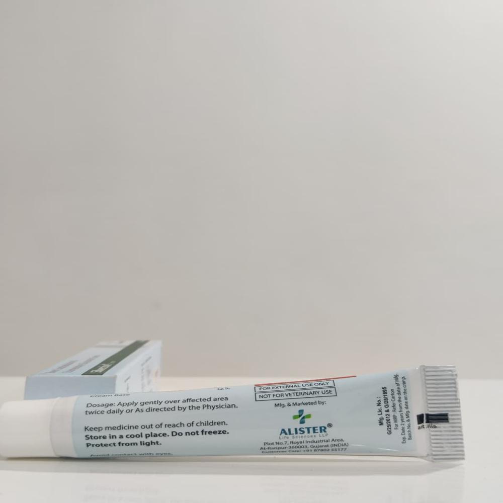 Silversulfadiazine and Chlorhexidine Gluconate Cream