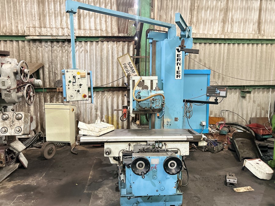 YCM-180U Used Bed Milling Machine - Steel, 3500x2200x2300mm, Blue | 3-Axis, Rigid Structure, Automatic Feed, Centralized Lubrication
