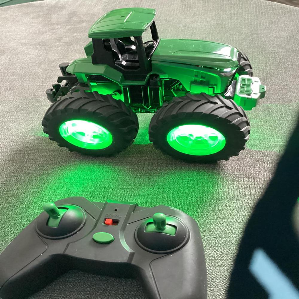 REMOTE CONTROL FARM TRACTOR
