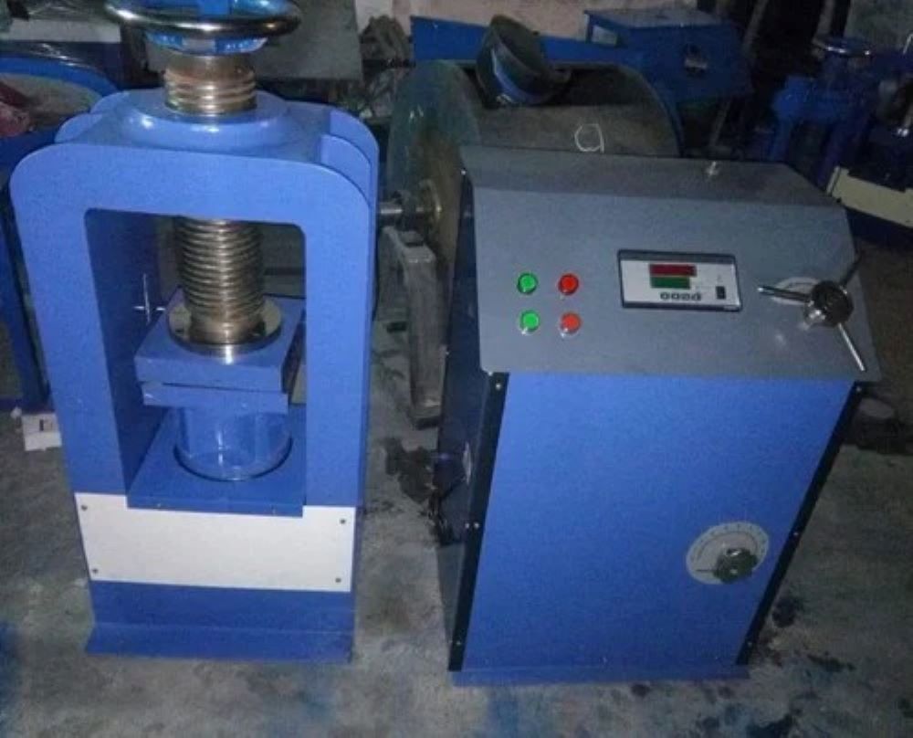 CUBE TESTING MACHINE 1000KN DIGITAL