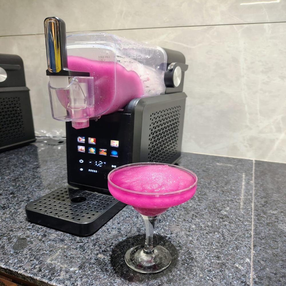SLUSH MACHINE
