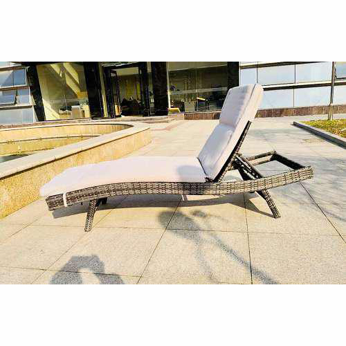 Poolside Loungers
