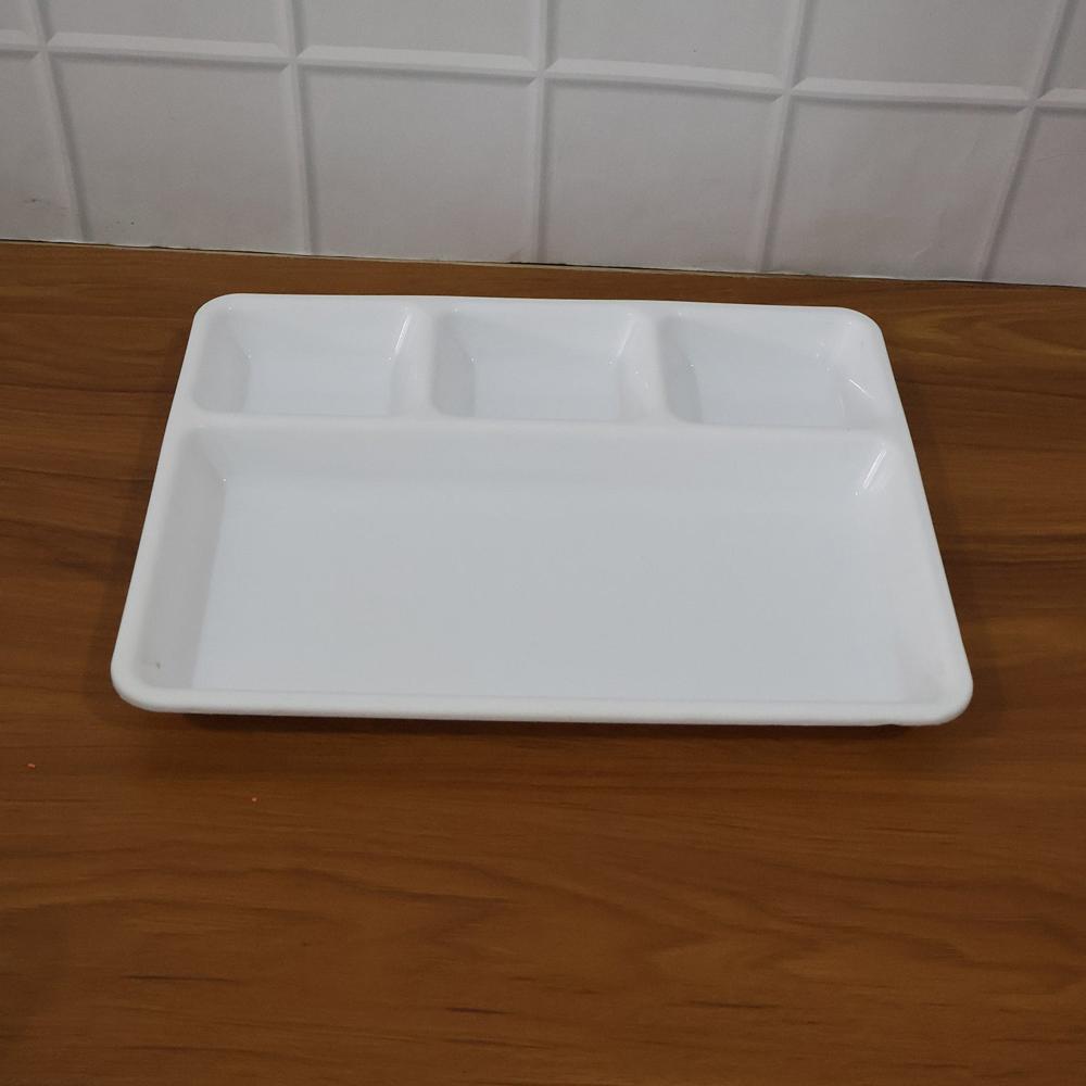 Plastic 4-compartment Rectangular Meal Serving Tray Sectioned Dining Plate (1 Pc) - Application: As Per Product Requirement