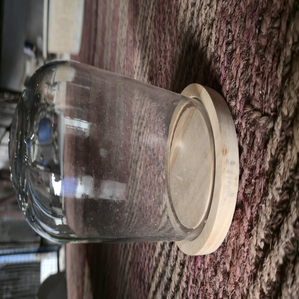 Small U Shape Glass Dome With Wooden Base - Color: Transparent