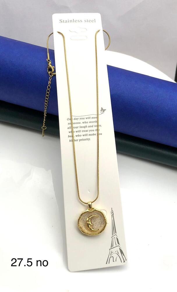 Golden Moon Shell Pendant Necklace - Gold Plated Alloy, 27.5 cm Adjustable Chain, Hypoallergenic, Lightweight, Bezel Setting