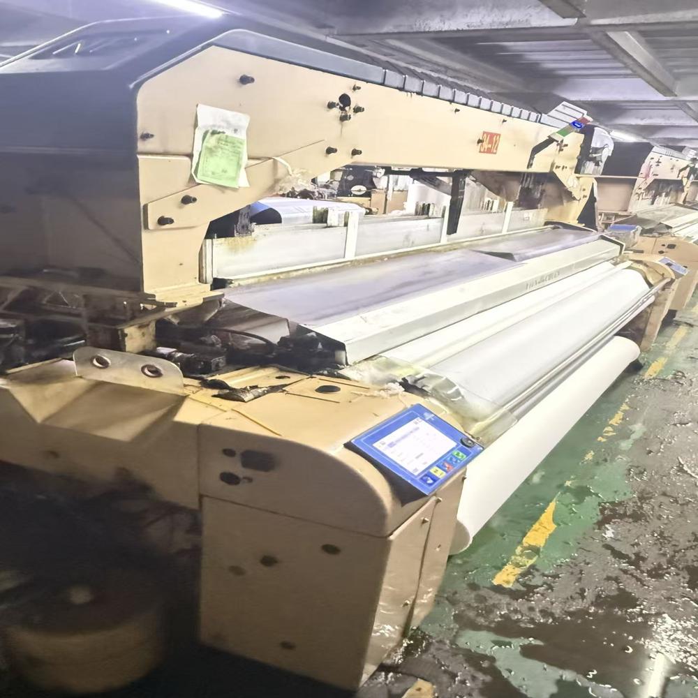 Yiin Chuen Waterjet Loom - Product Type: Textile Machinery