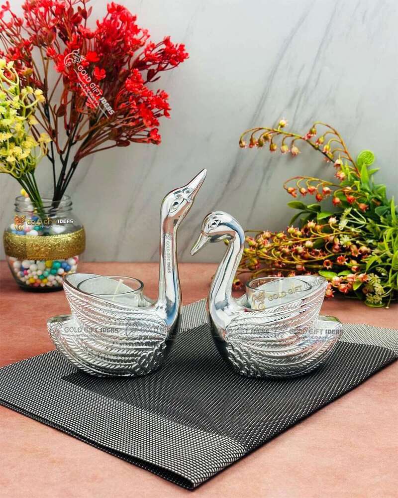 Swan Tea Light - Color: Silver