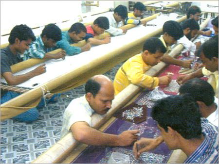 उत्पादन सुविधाएं