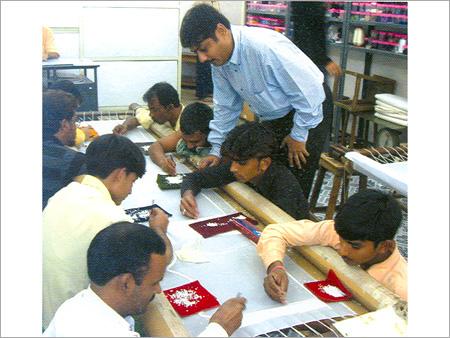 उत्पादन सुविधाएँ