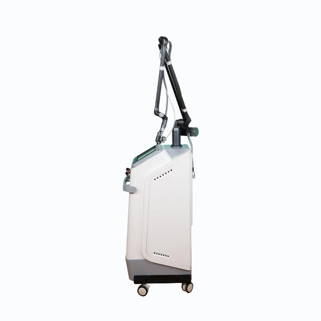 Fractional Laser Co2 Machine - Accuracy: 100 %
