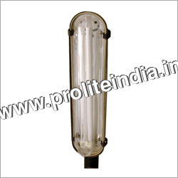 व्हाइट सीएफएल स्ट्रीट लाइट