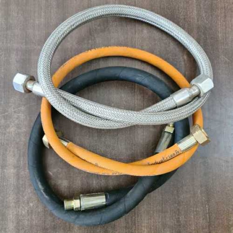 Lpg Hose Pipe - Rubber Material, Standard Size | Steel Reinforced With Brass And Ms Nut For Commercial Applications