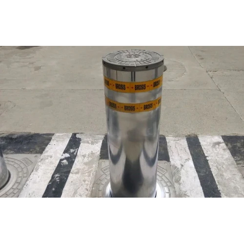FORCE B4 (CRASH RATED BOLLADS)