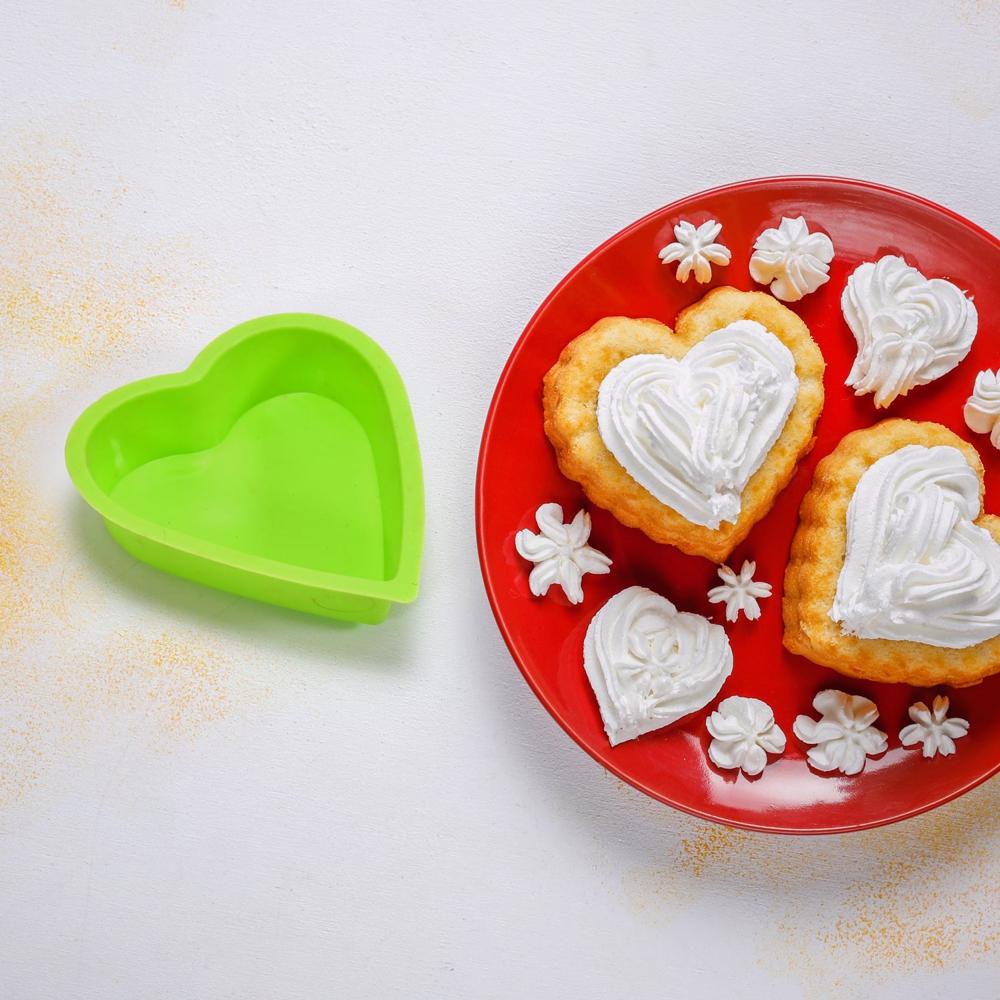 Heart-Shaped Silicone Cake Mold Baking Tools & Bakeware (Pack of 6)