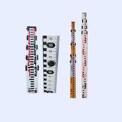 लेवलिंग स्टाफ