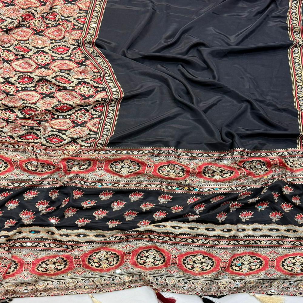 Ladies Saree - Color: As Per Images