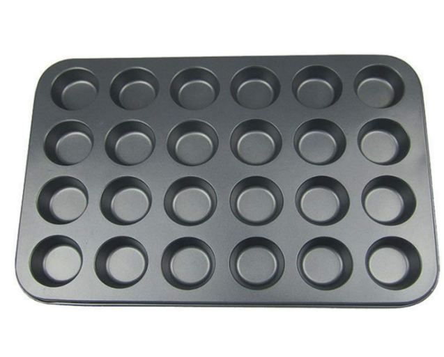 TEFLON MUFFIN TRAY HEAVY 21.5N  X15.5 N