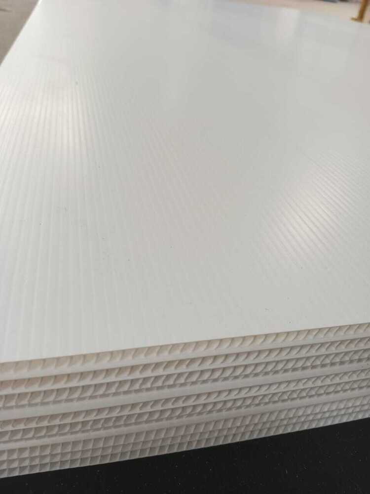 Pp Corrugated Sheet Factory - Color: White