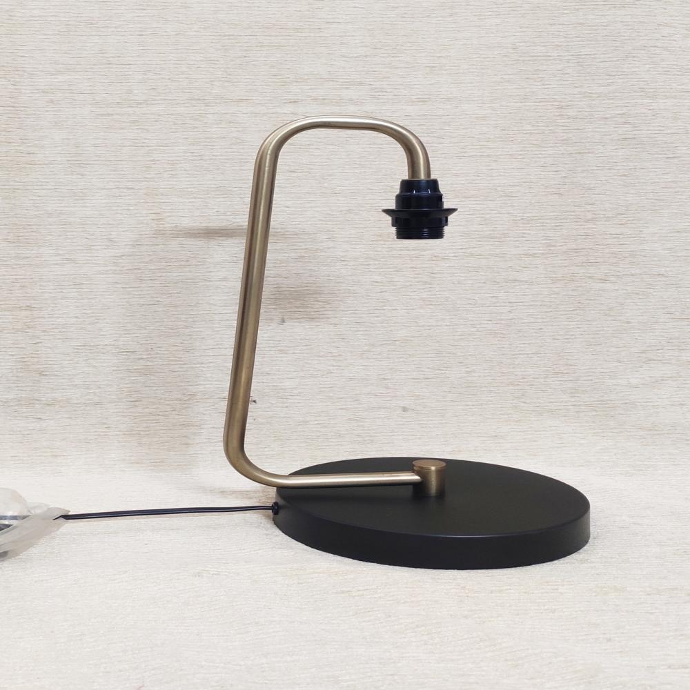 15348t Table Lamp - Color: White And Chrome