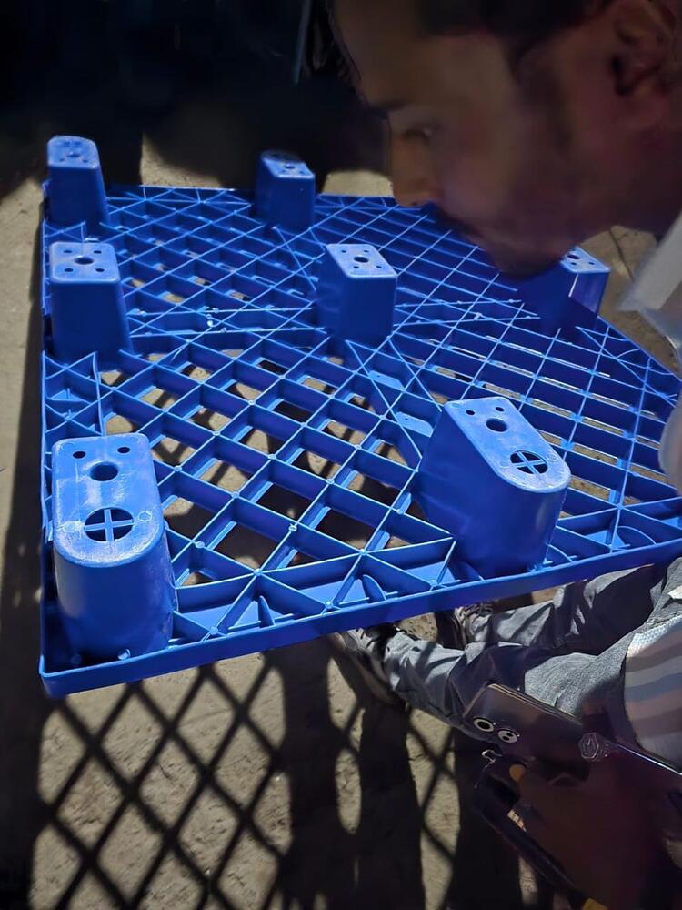 1000 x 1200 mm Blue 1 Ton Capacity Plastic Pallet