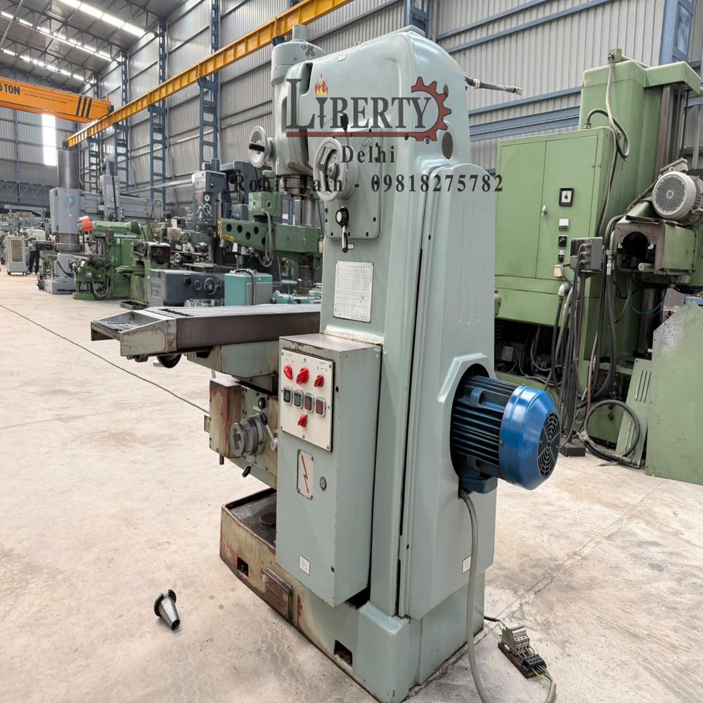 Tiger Italy 1400 mm x 325 mm Vertical Milling Machine