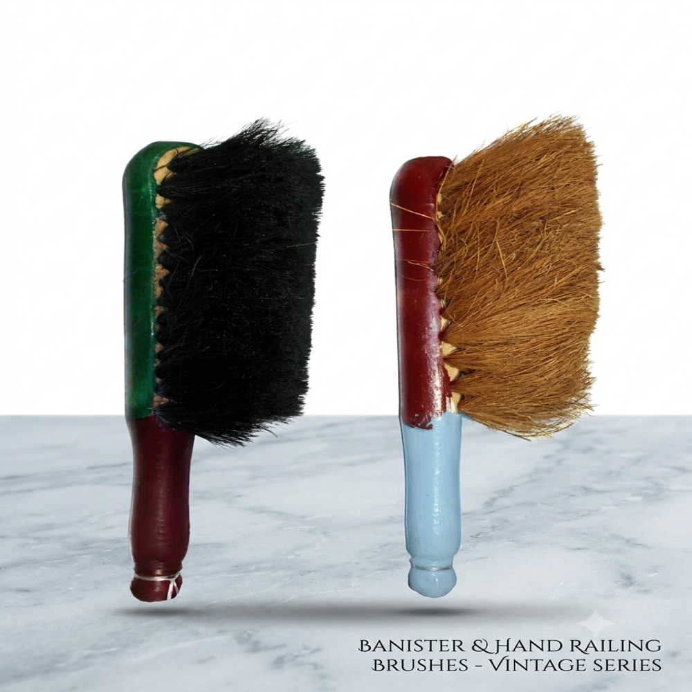 Banister Brush - Plastic Material , Cylindrical Shape, Green Bristles, Ergonomic Grip For Dust Removal In Workshops