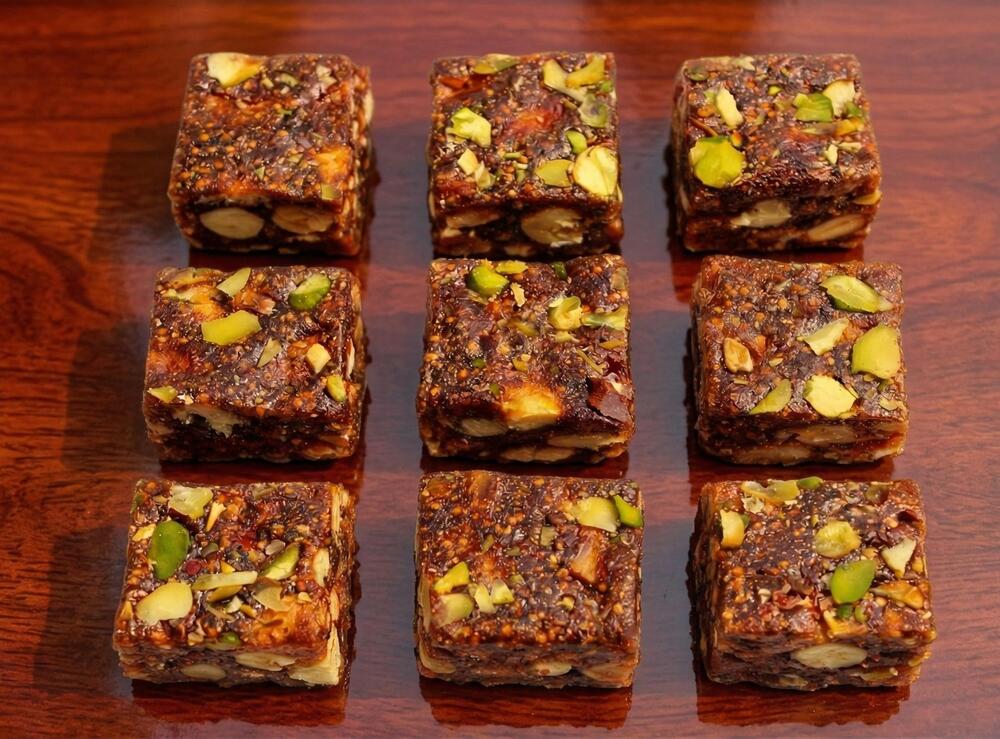 Anjeer Bites - Carbohydrate: 75g Per 100g (Approx.)