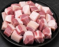 pork cubes with fat