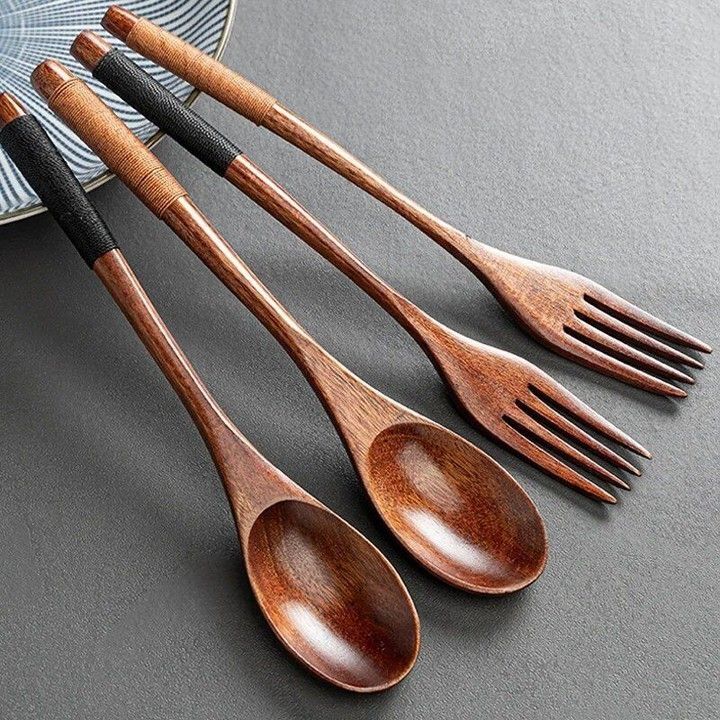 Wooden Serving Spoon - Material: Wood