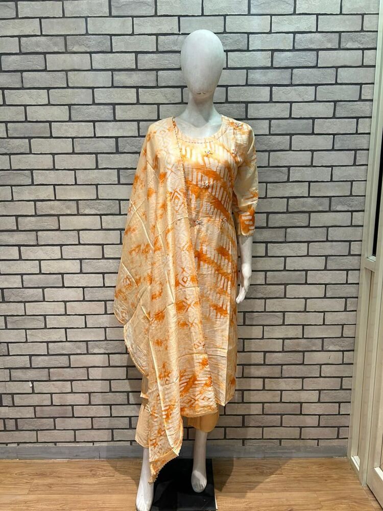 Designer Chanderi Silk Batik Print Kurta And Pant Set with Inner Lining